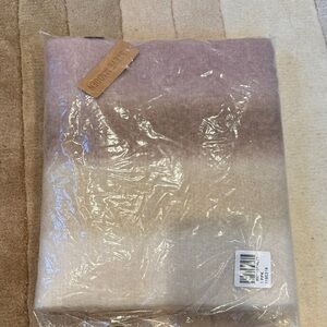 STEVE MADDEN SCARF NWT